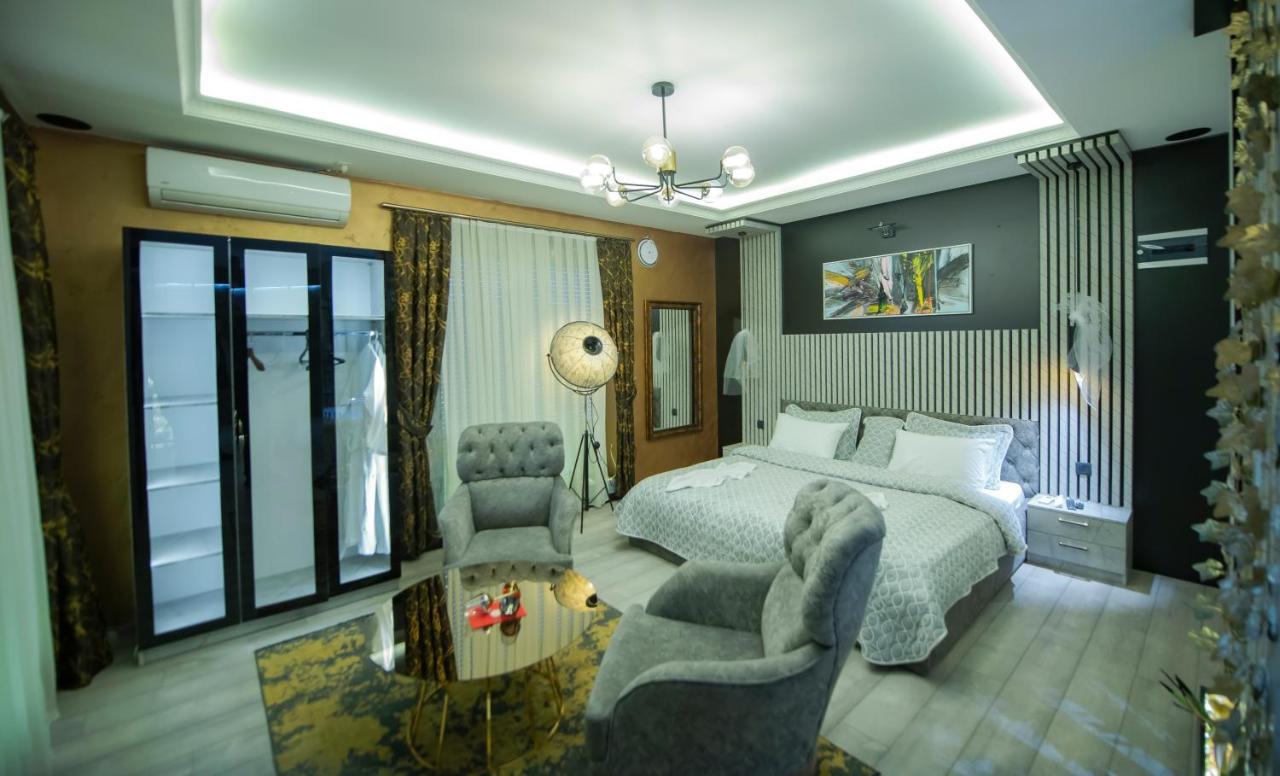 Hotel And Apartments Central City Prishtina Pristina Exterior photo